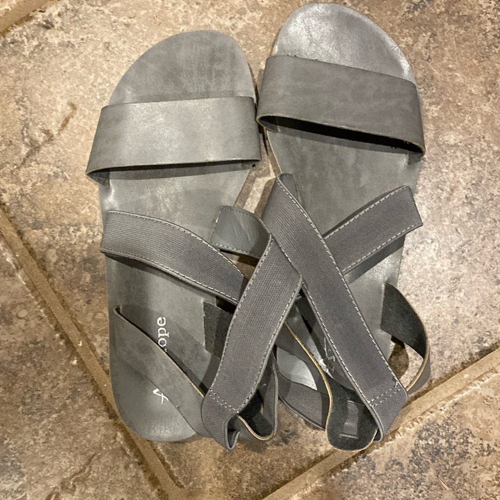 Antelope Sandals